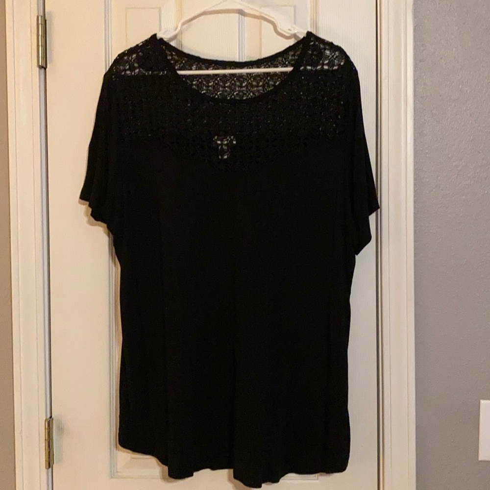 Old Navy Black short sleeve shirt.
